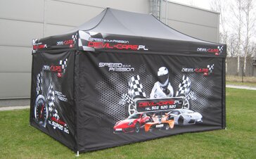 The fully printed gazebo 4.5x3 m serves as a racing tent and paddock tent for the "Devil Cars". Both the side walls and the roof are individually printed.